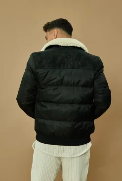 Veste matelassée avec un col à revers moumouté