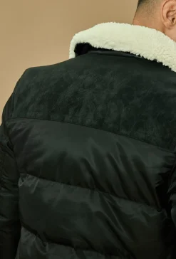 Veste matelassée avec un col à revers moumouté